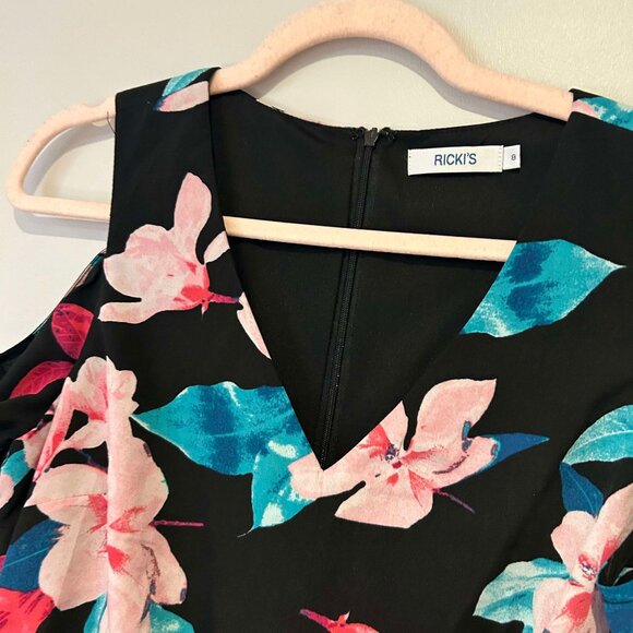 Floral Cold Shoulder Dress - Picture 3 of 4